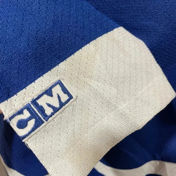 Vintage Toronto Maple Leafs CCM  NHL Jersey - Picture 8 of 11